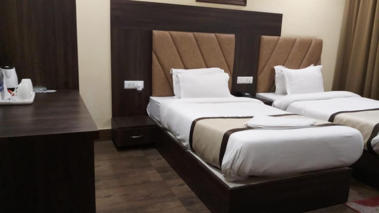 Hotel Royal City 실리구리 외부 사진