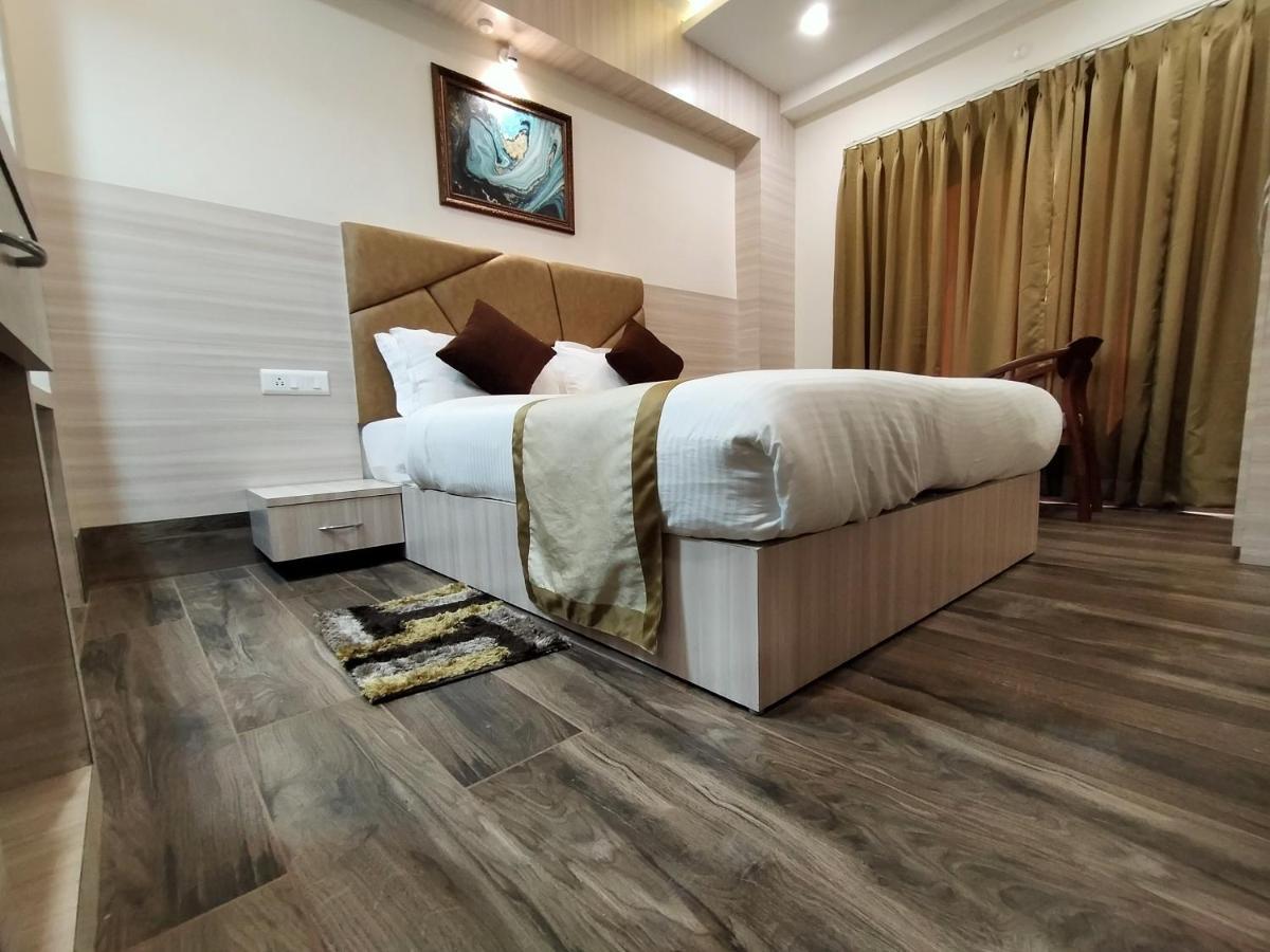 Hotel Royal City 실리구리 외부 사진
